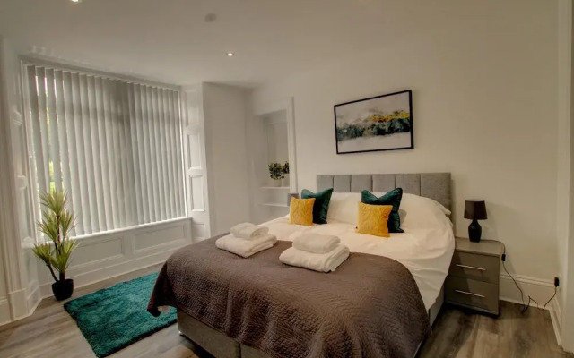Dundee Apartment - Sleeps 4 - Pet Friendly