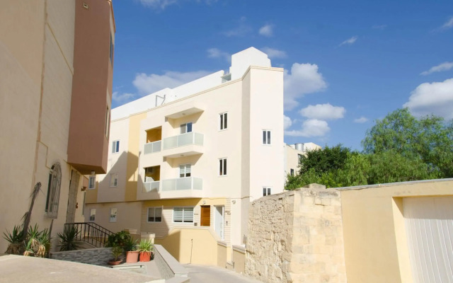 Lorenza Letting Maisonette