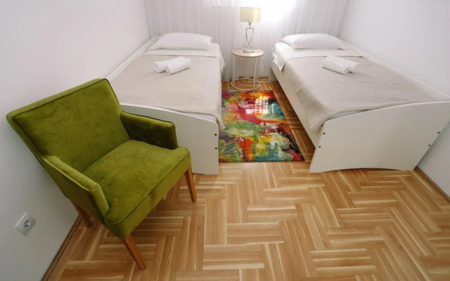 Trogir Stylish Apartment With Balcony and Sea View