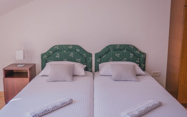 Apartments Venera