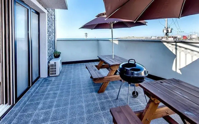 Holkae House - Hostel