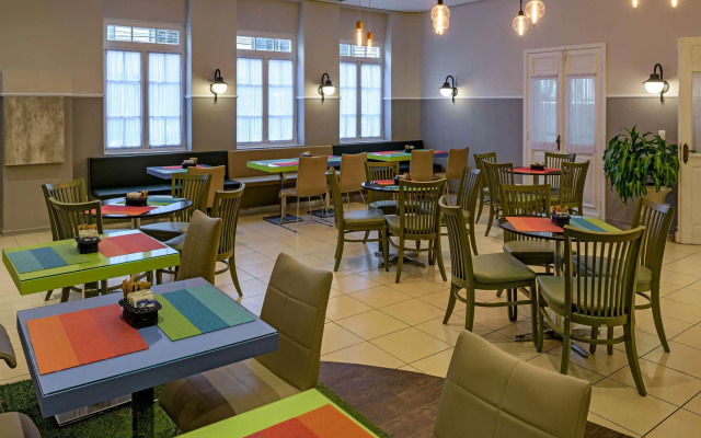 ibis Styles Curitiba Centro Cívico