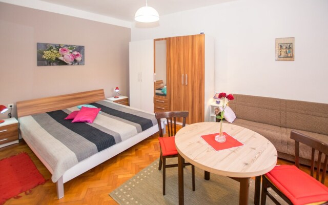 Pleasant 4 person apartment Ana