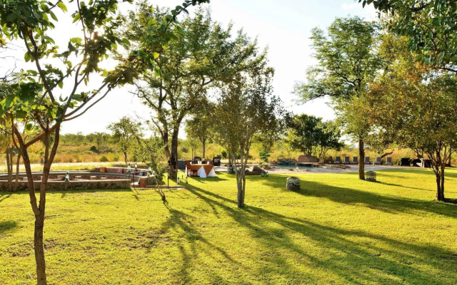 Wildtrack Safaris Eco Lodge