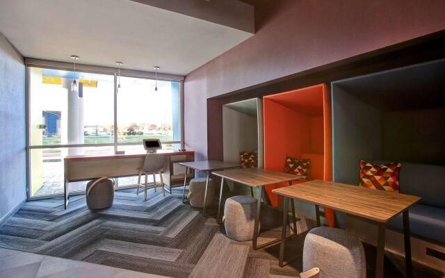 Tru By Hilton Monroe