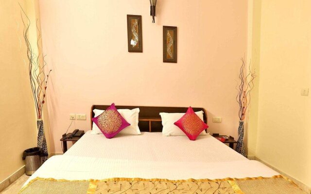 Raj Palace By OYO Rooms