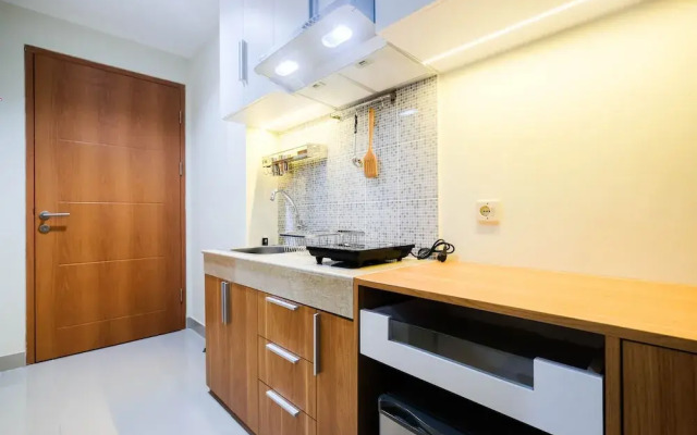 New And Nice Studio At Evenciio Margonda Apartment