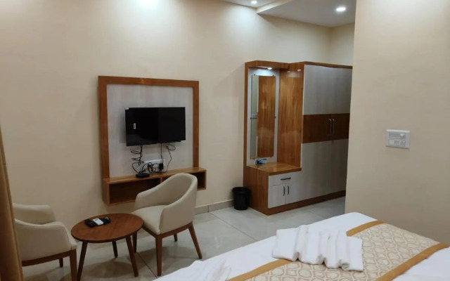 The Waves Hotel Sarjapura