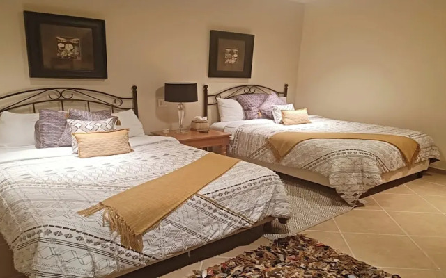 Condo Bella Sirena 805 C by Kivoya