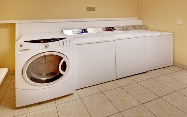 Candlewood Suites Lincoln by IHG
