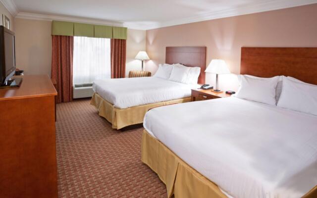 Holiday Inn Express Hotel & Suites Niagara Falls, an IHG Hotel