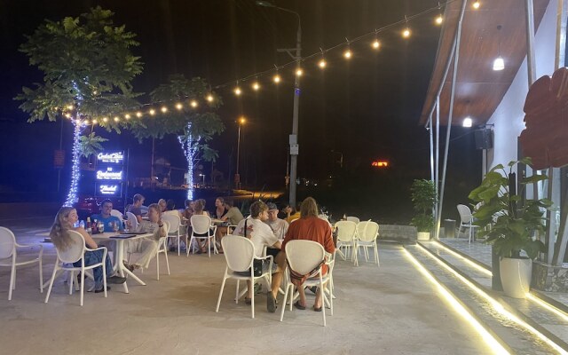 Quiri Peninsula Hostel