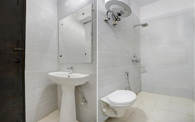 OYO Flagship 80632 Relax Inn