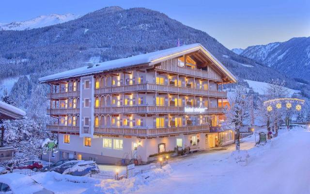 Zirbenhotel Steiger