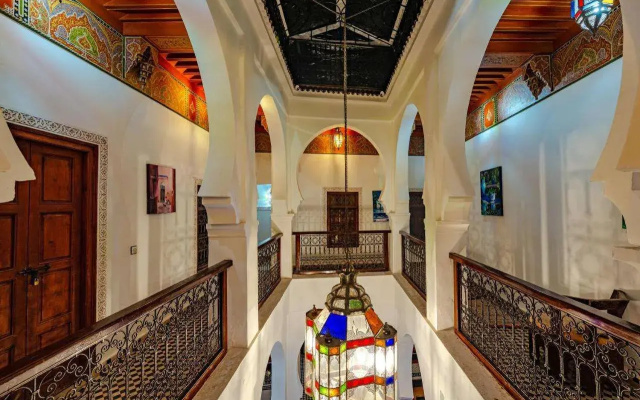 Maison Do