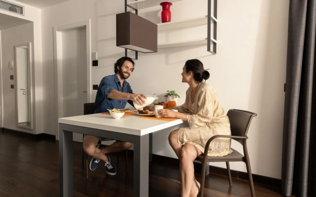 Aris Apartments & Sky Pool - Tonelli Hotels - Adult Friendly