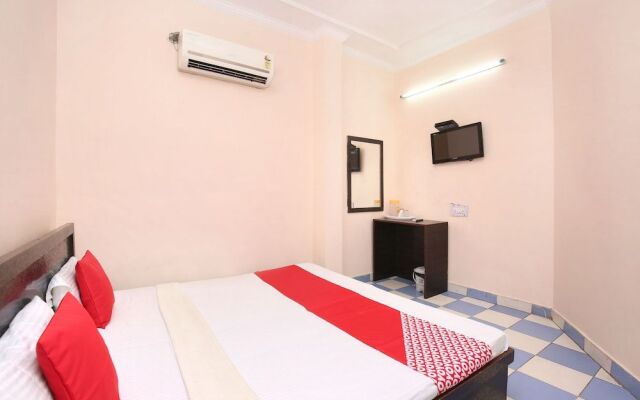 OYO 19473 Rr Residency