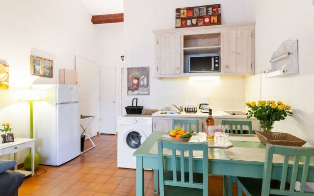 Boutique Holiday Home in Sanary-sur-mer With Terrace