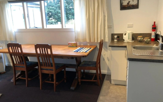 @Taradise-Opunake - eco-friendly Coastal hideaway