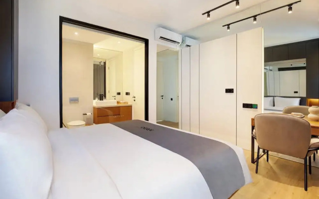 The Oasis II Townhouses by BREIG