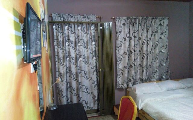 Feehi's Place - Hostel