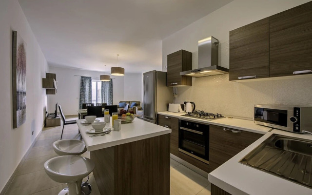 The Hillock North E4