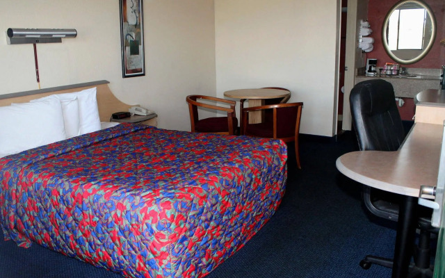 Q Lodging Motel