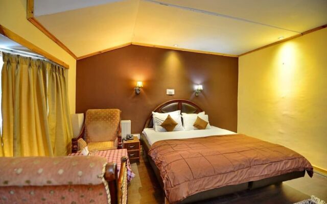 Hotel Pine Palace Resort