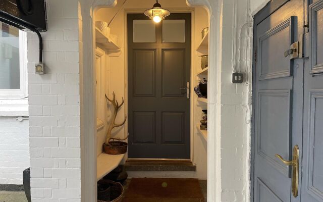 1bedapt Privateestate W/free Parking - 10mintocity