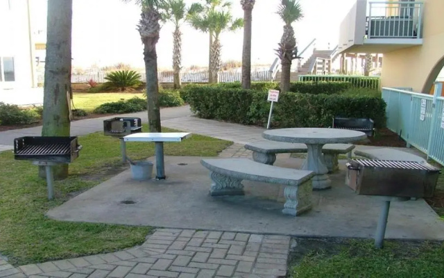 Pelican Isle RETREAT