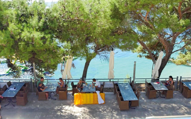 Zlatni Rat Beach Hotel