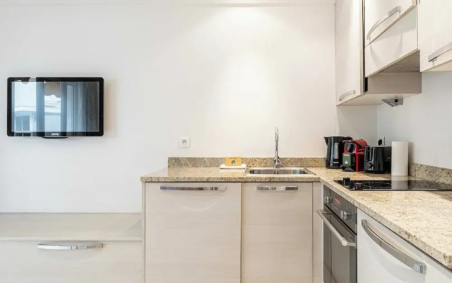 Modern Apartment a/c 1br-4p - With Balcony