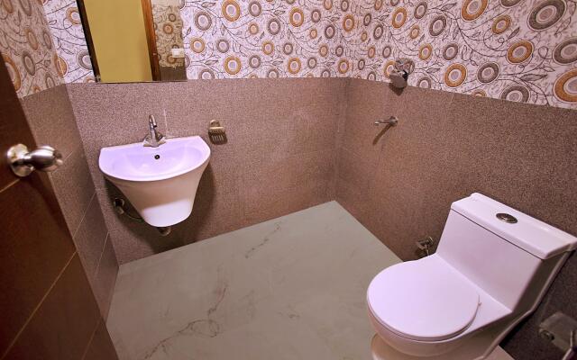 Hotel Platinum-Free Airport Pickup