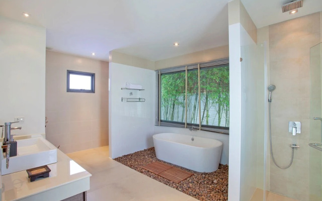Blissful Stay at Grand Villa Tangerine