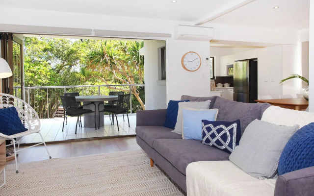 Windmill 4 - Two Bedroom Beachside Apartment on Parkyn Parade!