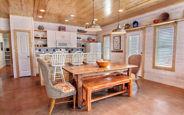 Station Street - 4 Br Townhouse