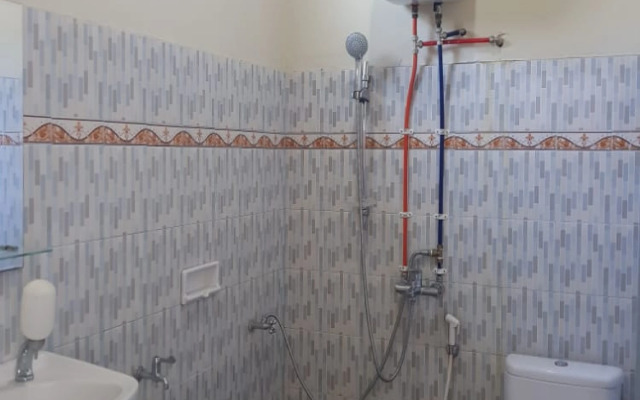 RedDoorz near Pantai Timba Batu Lombok