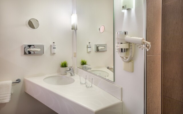 B&B HOTEL Krefeld-Süd