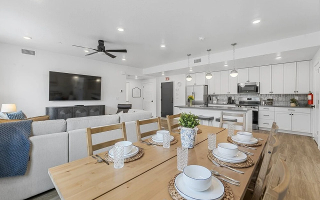 Starlight Crossing 4 Bedroom Condo