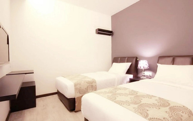 Sandy Hotel