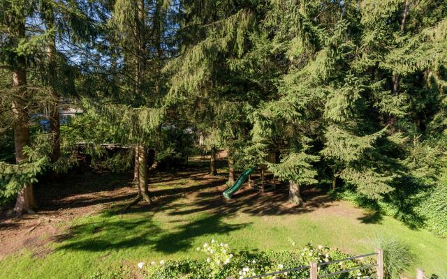 Pretty Chalet in Durbuy With Kids Play Area