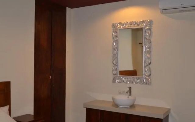 Shreya Guest House