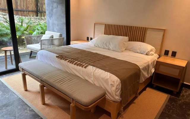 Lovely 2Bedroom apartment serviced + pool & garden