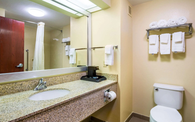 Quality Inn & Suites