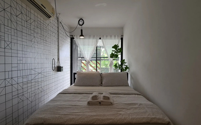 Hand Hotel