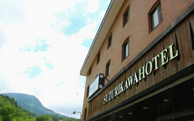 Suzurikawa Hotel
