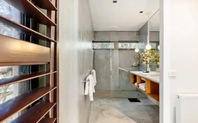 Luxury Portsea Sanctuary Gas Heat Pool Gardens