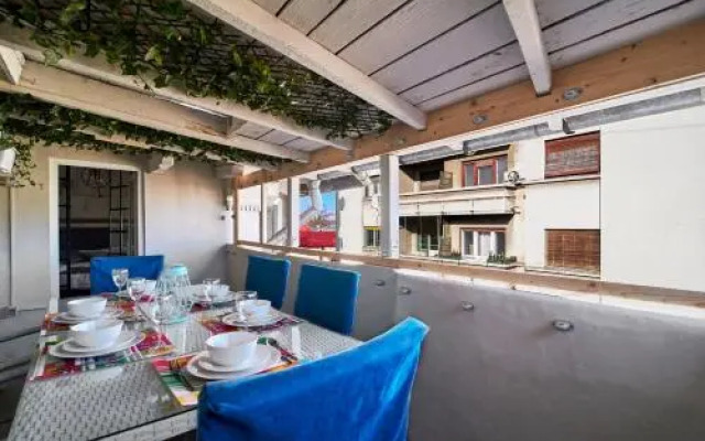 Attic Downtown by CityLife Suites