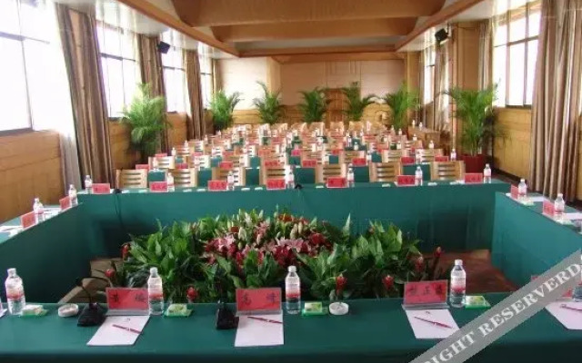 Yunti Hotel