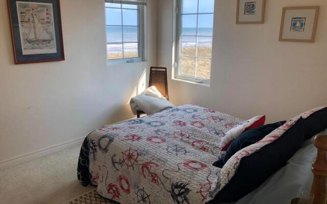 Phare des Dunes Lighthouse